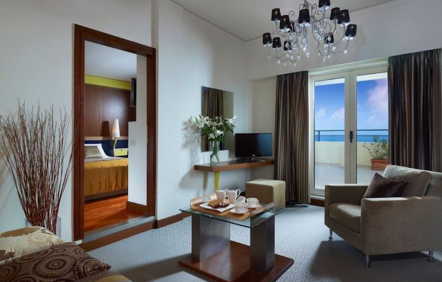 Executive Suite Sea View