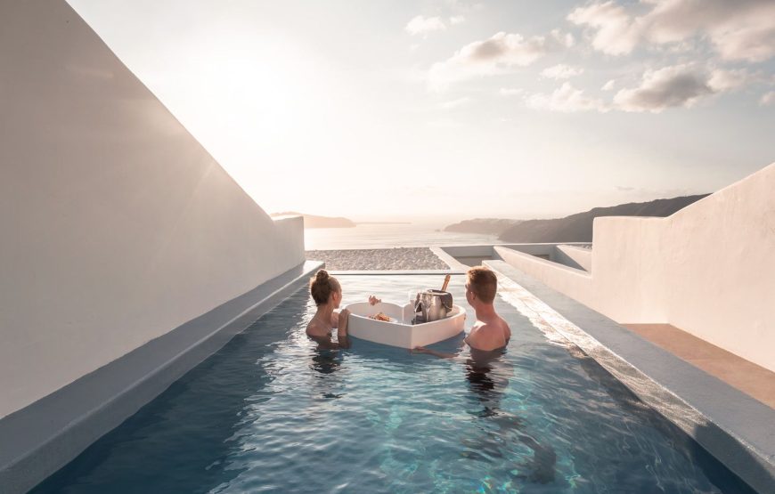 Cavo Tagoo Santorini