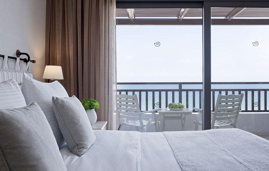 Deluxe Seafront Room