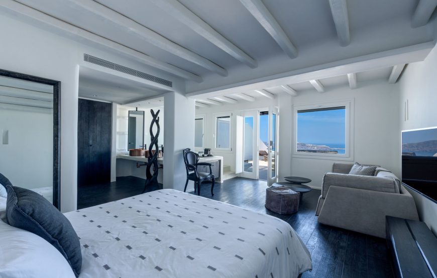 Diamond Suite with Pool and Sea View